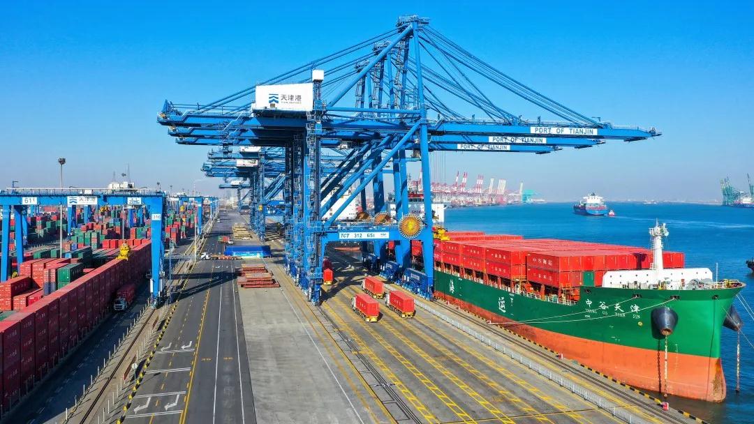 天津港集装箱码头自动化改造升级运营